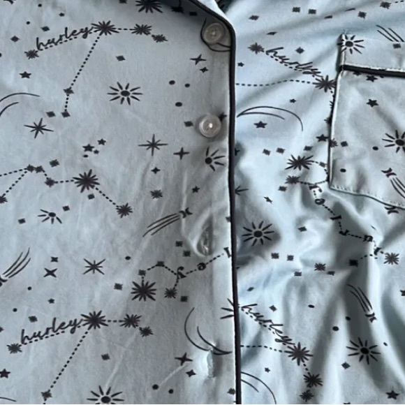 Hurley Women’s Pajamas - Picture 4 of 7